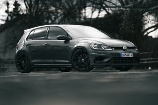 Golf 4 en LED : moderniser l’habitacle, le coffre et la plaque