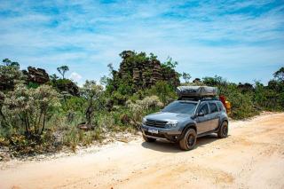 Jour blanc pur dacia duster : kit LED voiture et moto pas cher