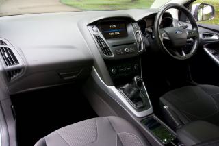 Intérieur ford puma : ampoule LED haute performance pour voiture